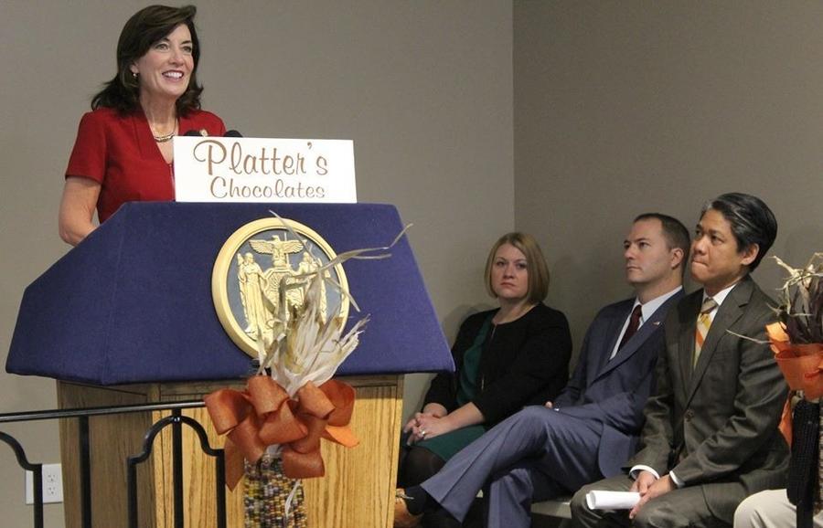 hochul 2.jpg